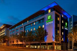 holiday inn express newcastle city centre by ihg