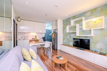 luxurious 2br at tamansari semanggi apartment