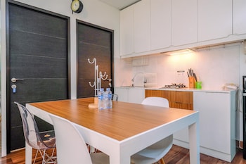 luxurious 2br at tamansari semanggi apartment