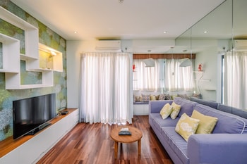 luxurious 2br at tamansari semanggi apartment