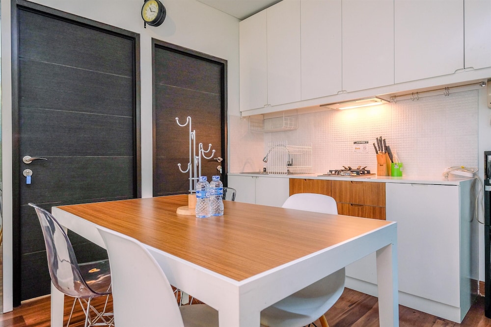 luxurious 2br at tamansari semanggi apartment
