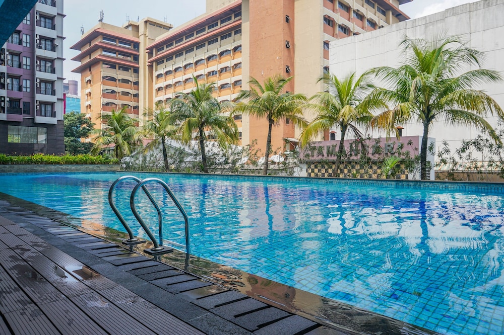 luxurious 2br at tamansari semanggi apartment