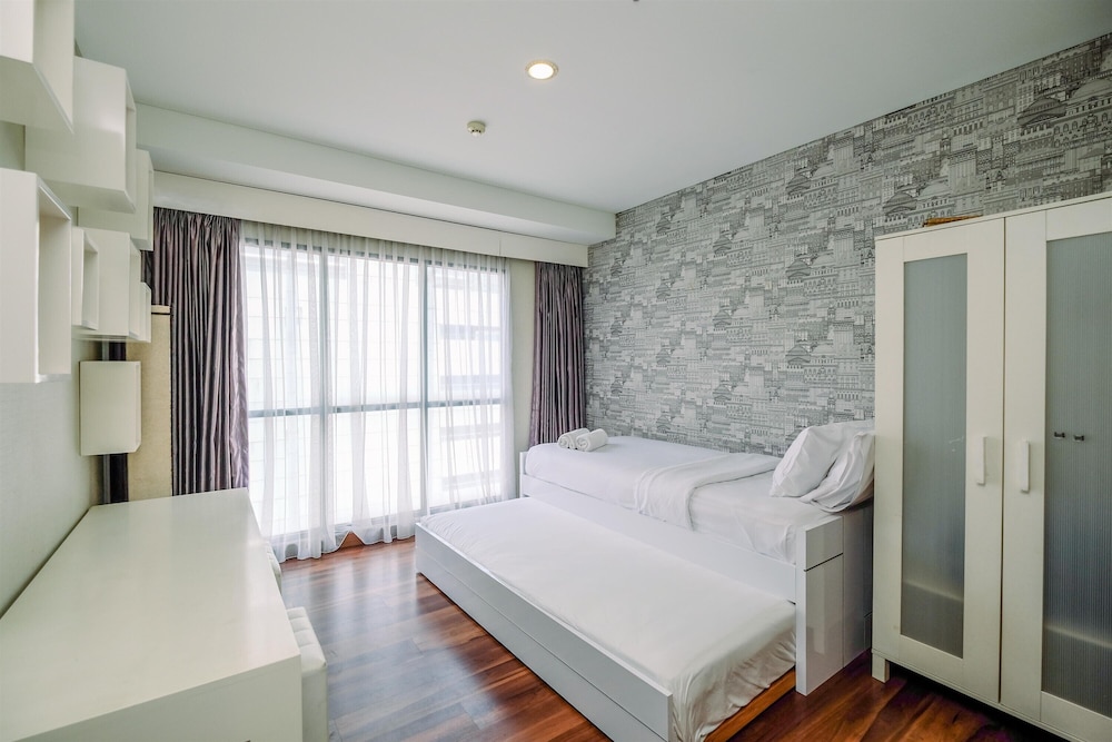 luxurious 2br at tamansari semanggi apartment