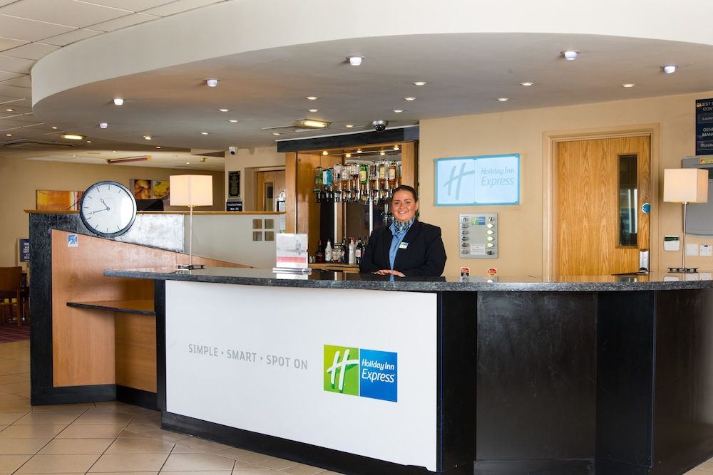 holiday inn express newcastle gateshead by ihg