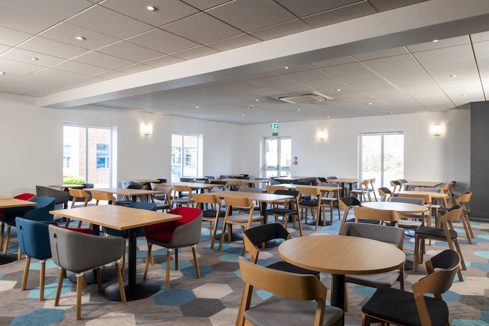 holiday inn express newcastle gateshead by ihg