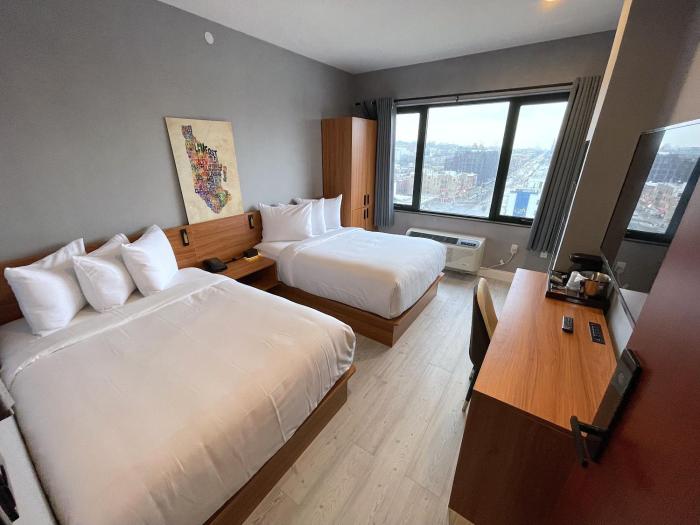 liberty view brooklyn hotel