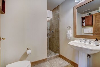 luxurious 1 br in river run village with ski in ski out 1 bedroom condo by redawning