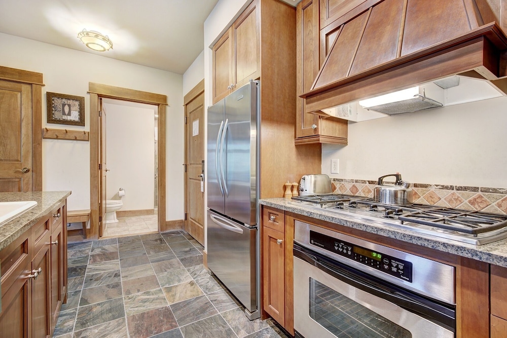 luxurious 1 br in river run village with ski in ski out 1 bedroom condo by redawning