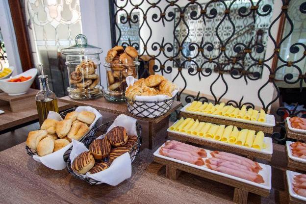 solar hotel casa laureles