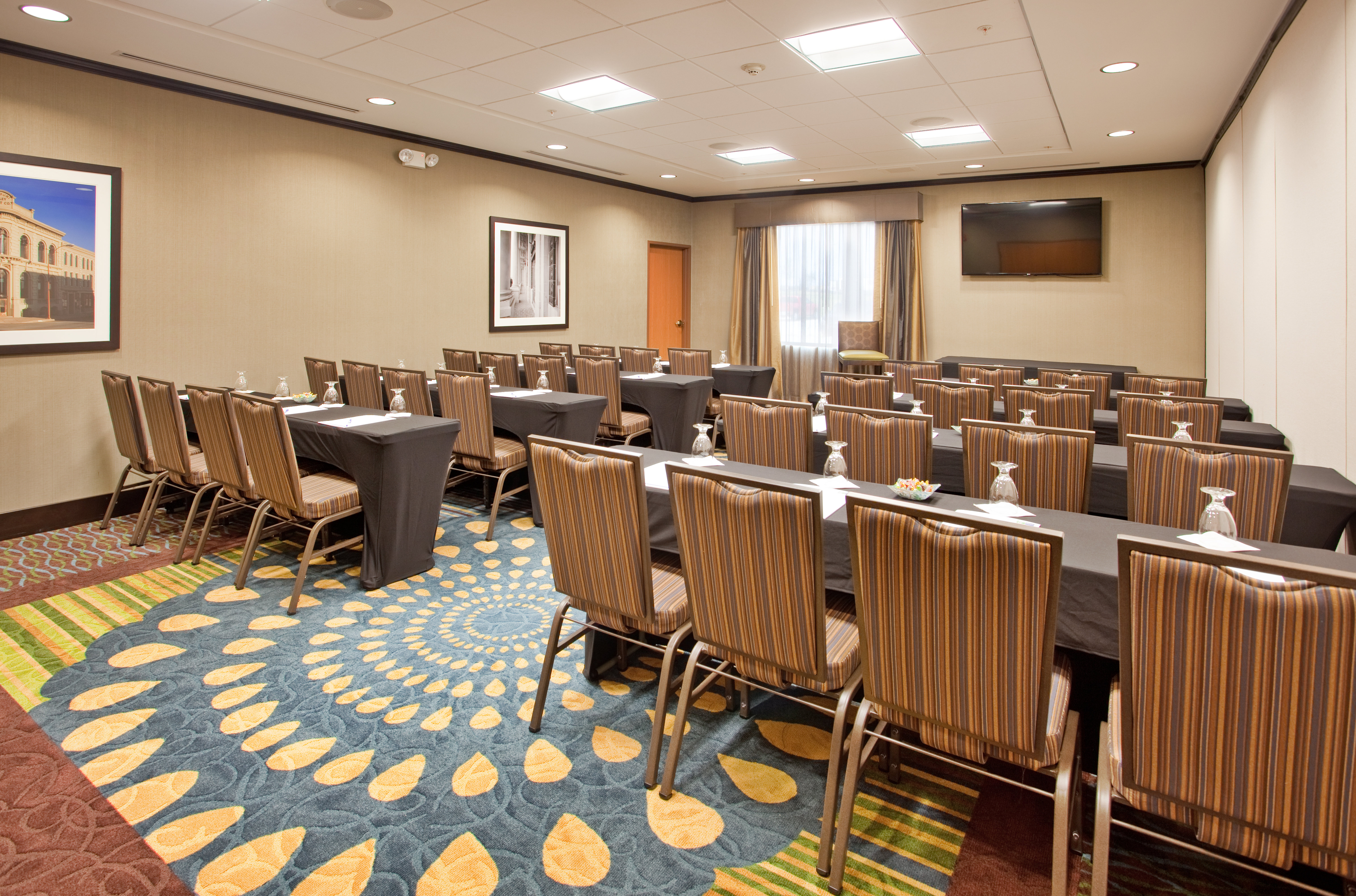 holiday inn express hotel and suites st joseph by ihg