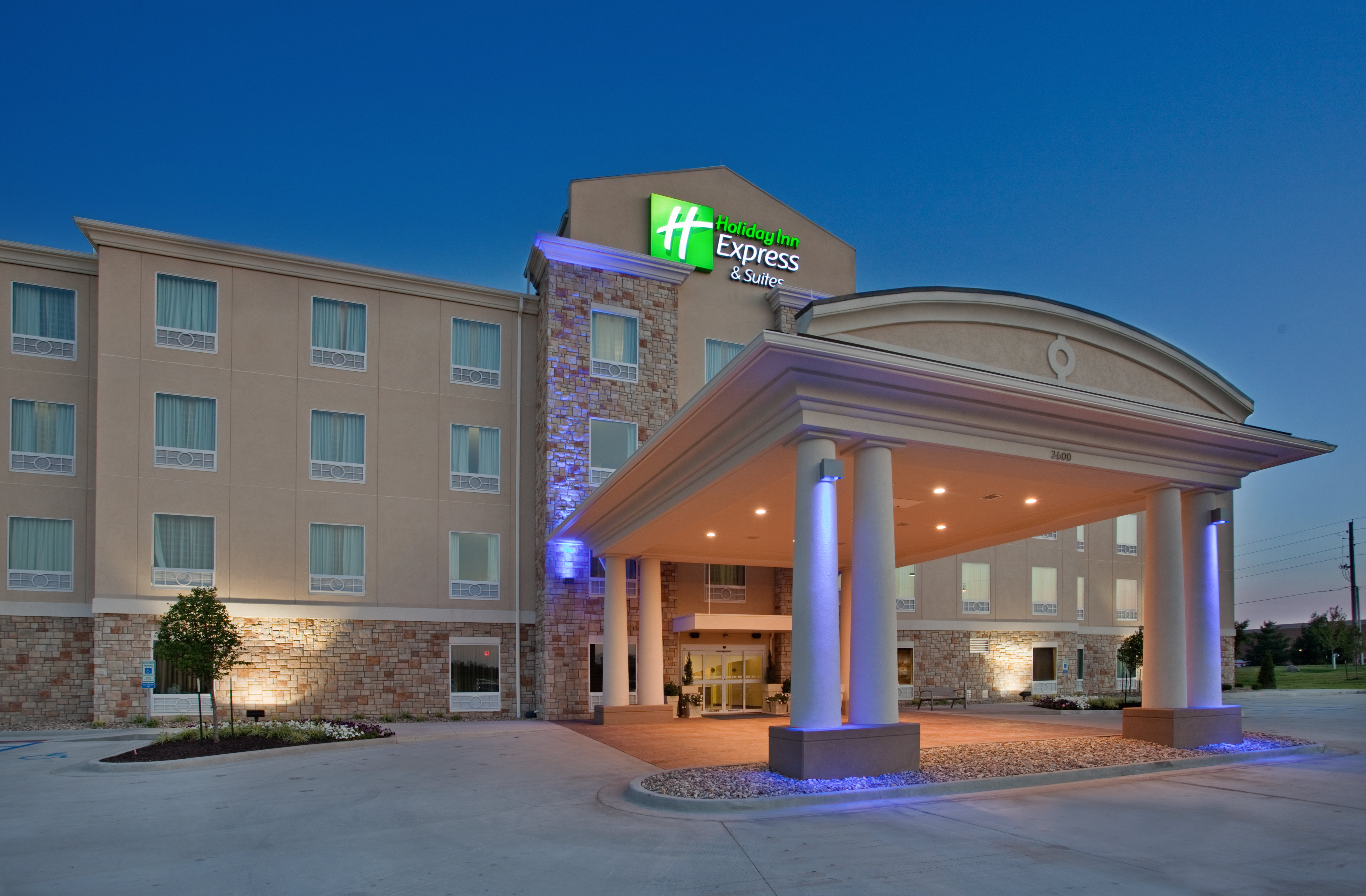 holiday inn express hotel and suites st joseph by ihg