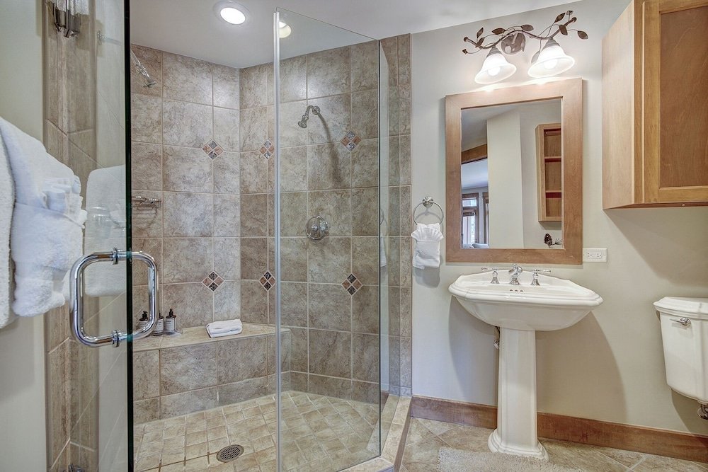 luxurious 2 br in river run village with ski in ski out no cleaning fee 2 bedroom condo by redawning