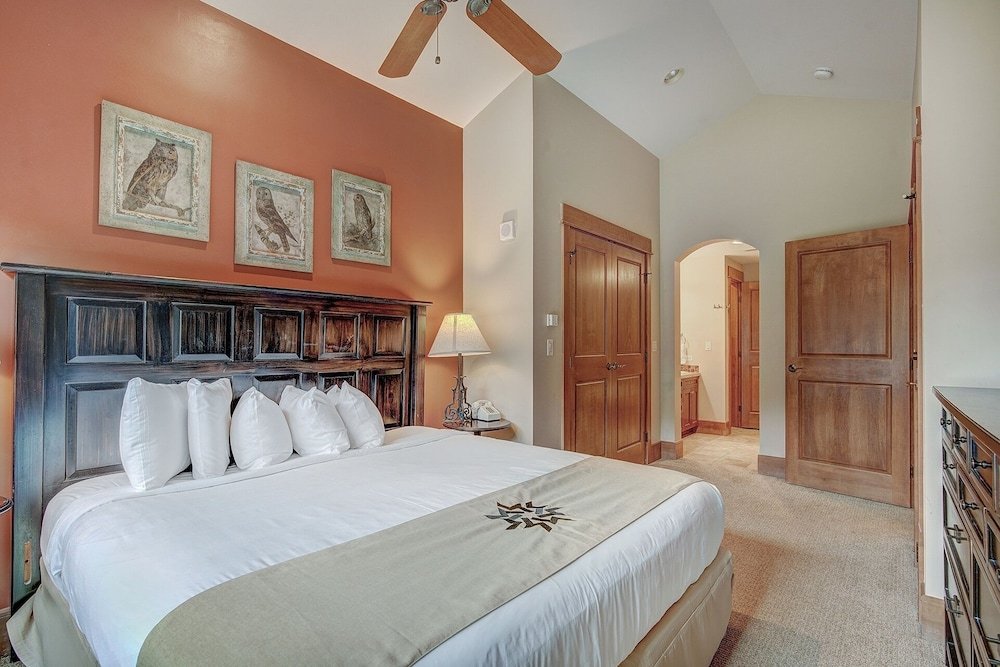 luxurious 2 br in river run village with ski in ski out no cleaning fee 2 bedroom condo by redawning