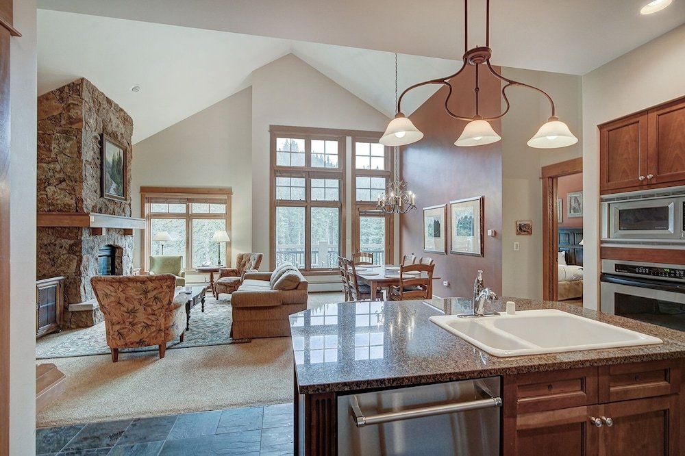 luxurious 2 br in river run village with ski in ski out no cleaning fee 2 bedroom condo by redawning