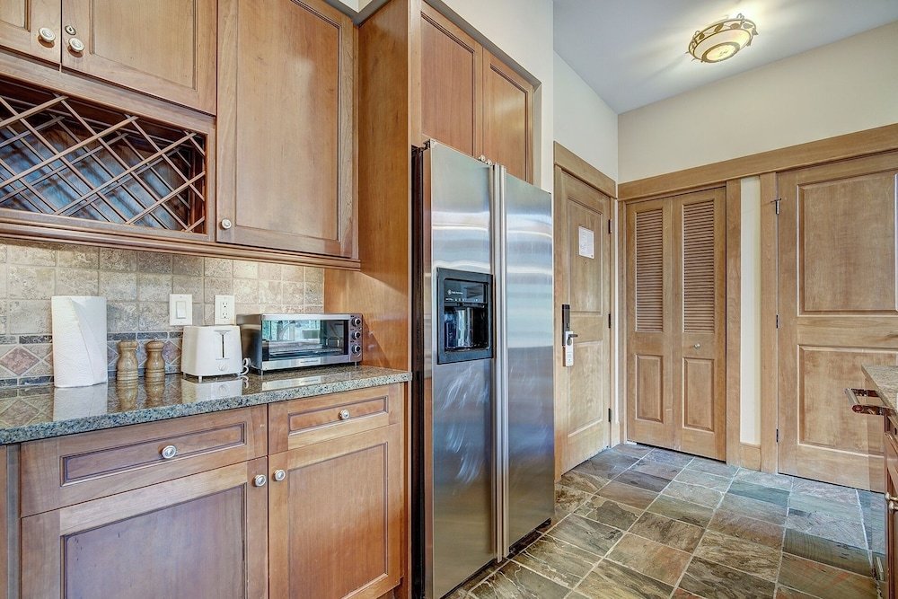 luxurious 2 br in river run village with ski in ski out no cleaning fee 2 bedroom condo by redawning