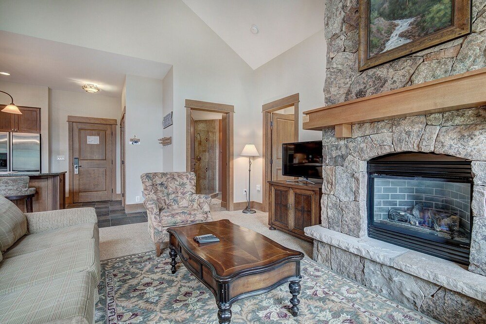 luxurious 2 br in river run village with ski in ski out no cleaning fee 2 bedroom condo by redawning