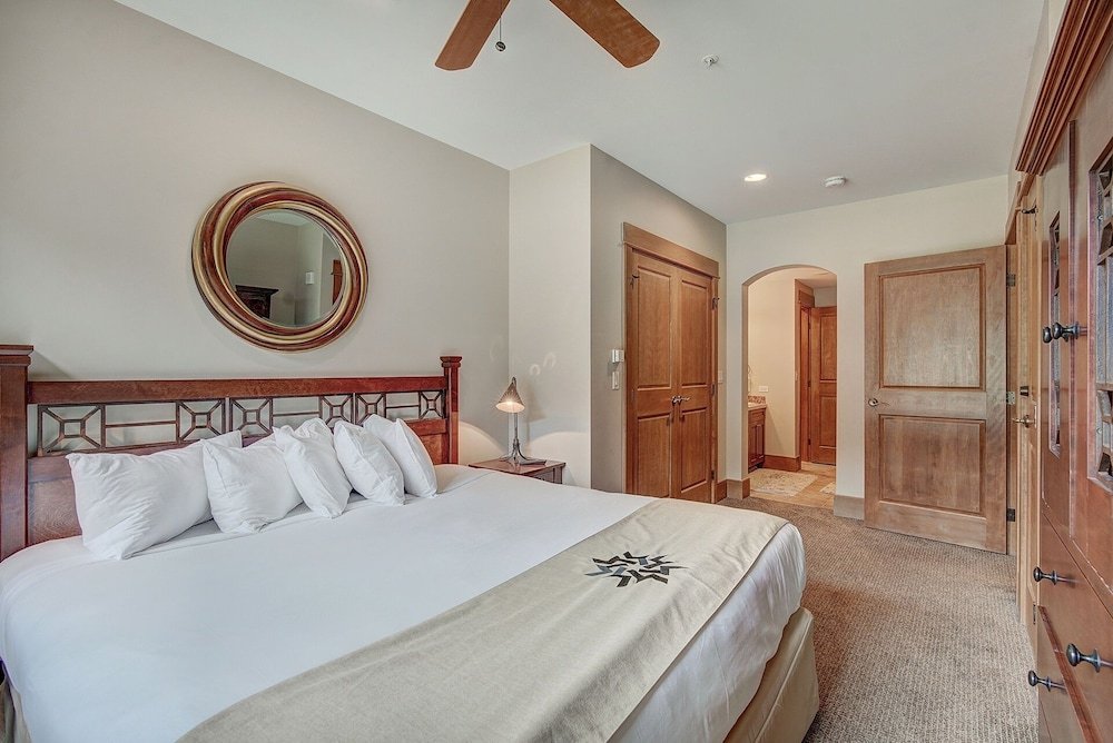 luxurious 2 br in river run village with ski in ski out no cleaning fee 2 bedroom condo by redawning