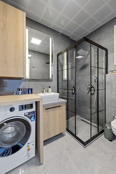 kadagan suites ayasaranda