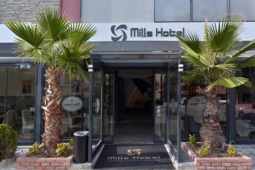 mills hotel