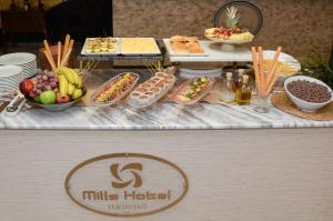 mills hotel
