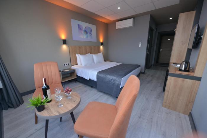 mills hotel