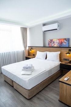comfort center suit hotel