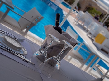 Chora Resort Hotel & Spa,Chora>>Agkali,4 star