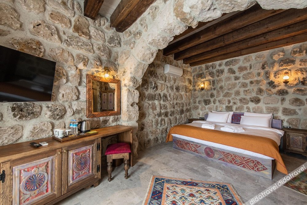 foremanson cave hotel