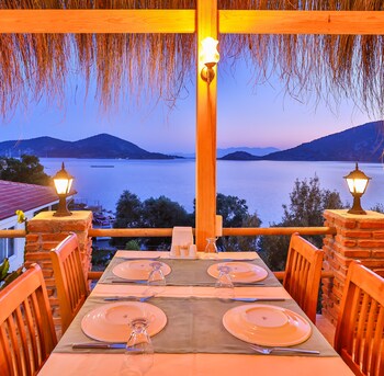 Almond Bungalow Hotel,,0 star