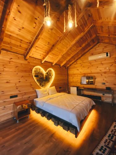 zirvedekal suit otel