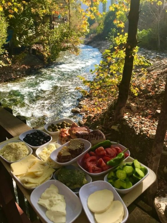 kapuzbasi selalesi sahin motel