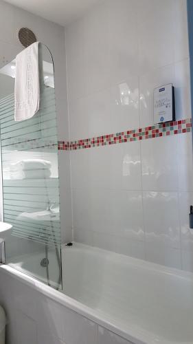 kyriad martigues sud