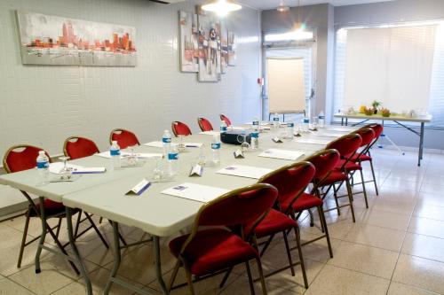 kyriad martigues sud