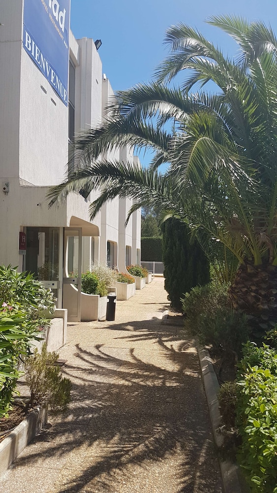 kyriad martigues sud