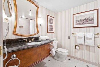 cozysuites at showboat