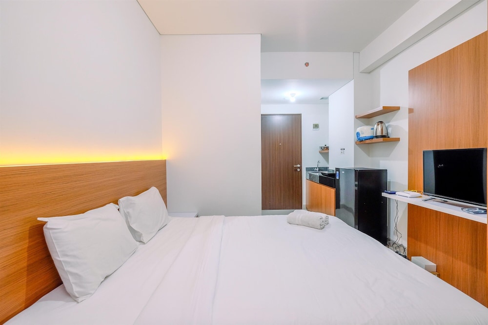 well furnished studio at transpark cibubur apartment