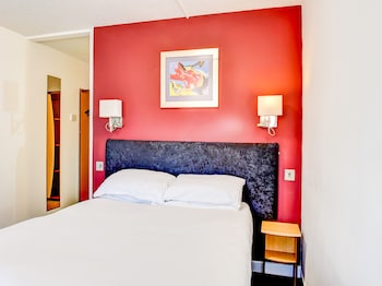 the hotel rafiya redditch