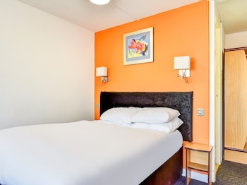 the hotel rafiya redditch