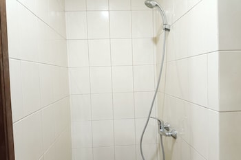 Homey And Tidy Studio Apartment At Vida View Makassar,,0 star