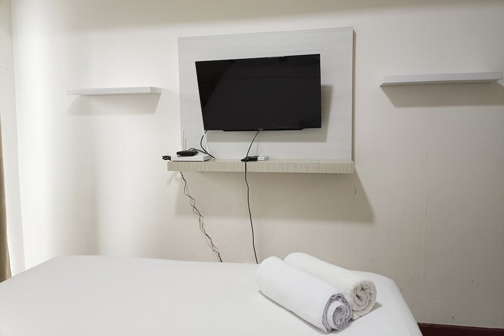 homey and tidy studio apartment at vida view makassar