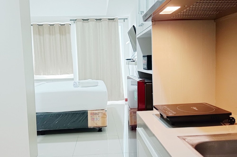 homey and tidy studio apartment at vida view makassar