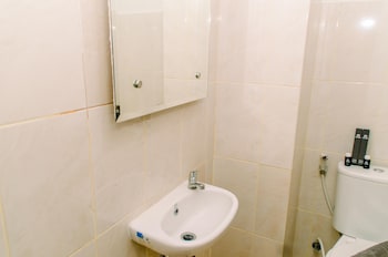 nice and simply studio at amazana serpong apartment