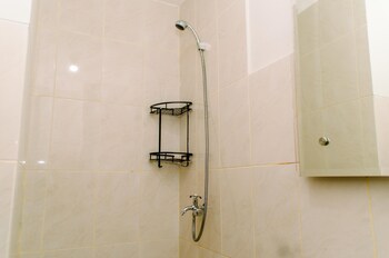nice and simply studio at amazana serpong apartment