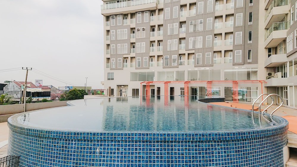 nice and simply studio at amazana serpong apartment