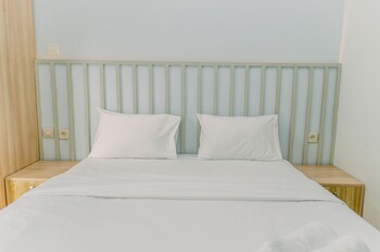 nice and simply studio at amazana serpong apartment