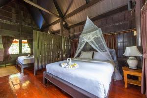 Koh Talu Island Resort,Near Koh Talu Beach,3 star