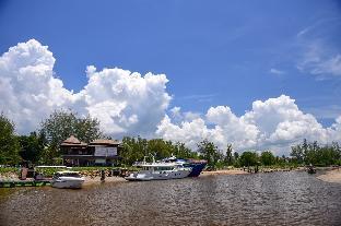Koh Talu Island Resort,Near Koh Talu Beach,3 star