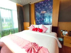 vartika resovilla kuiburi beach resort and villas