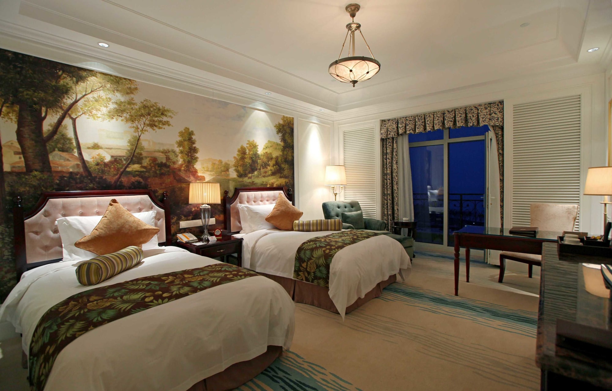 crowne plaza qingdao ocean spring resort by ihg