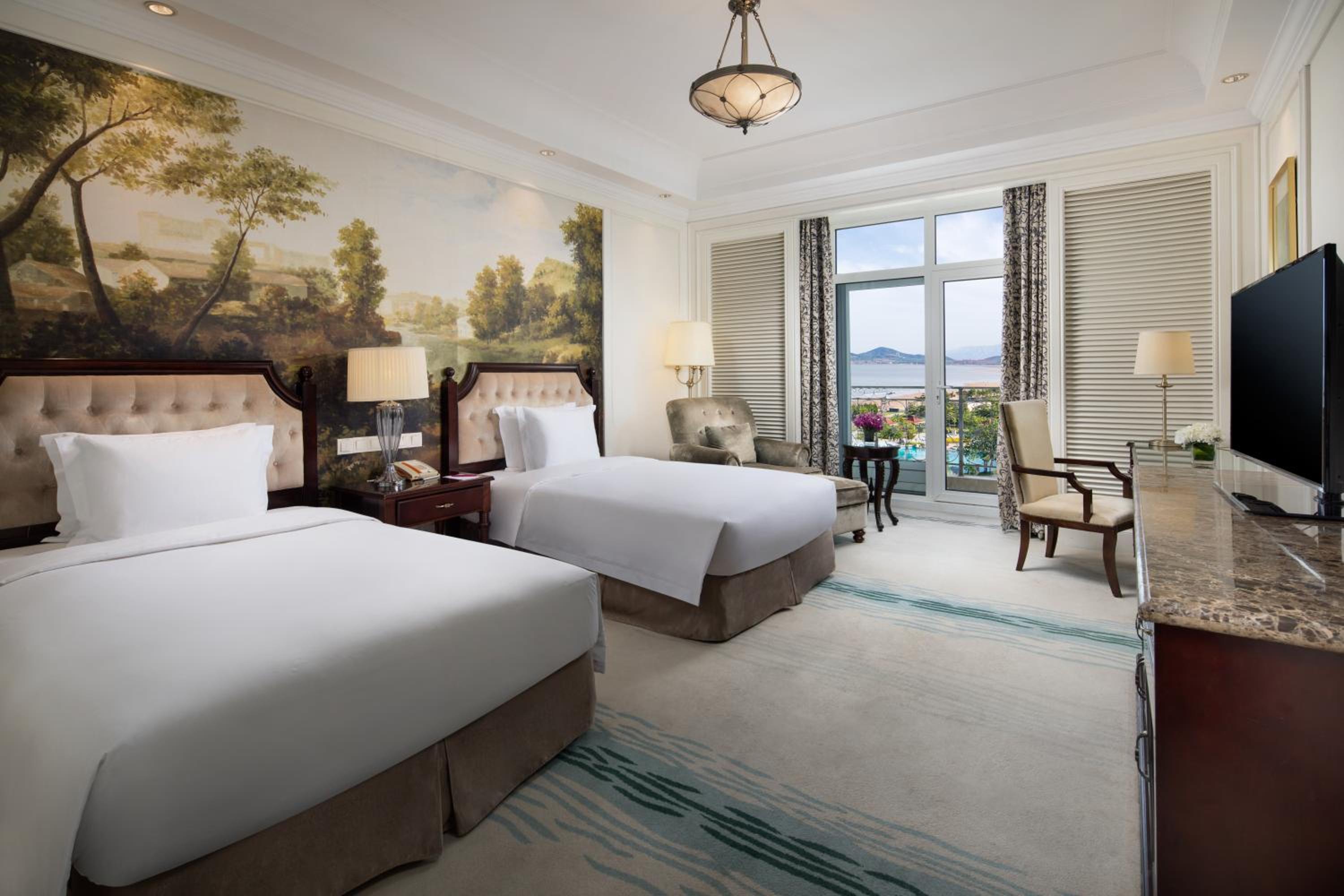 crowne plaza qingdao ocean spring resort by ihg